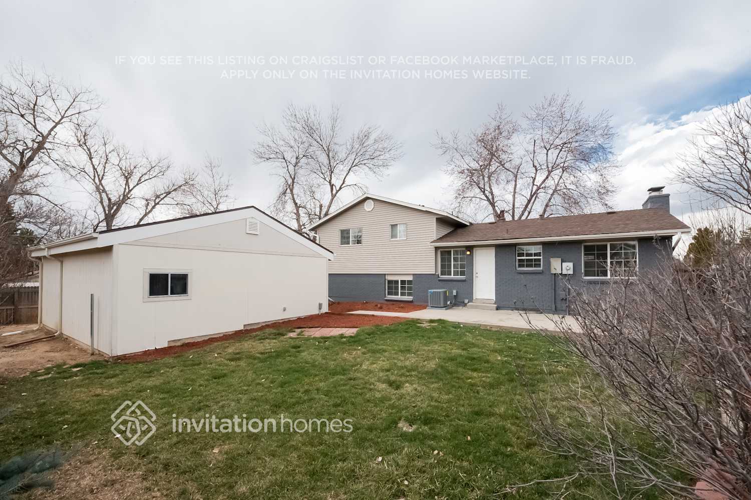 Building Photo - 3760 W 95th Pl