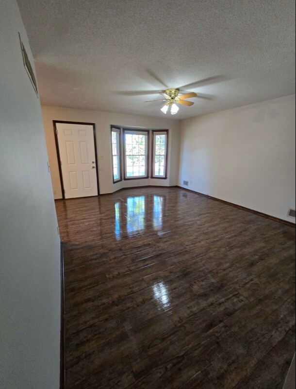 Building Photo - 4419 Sterling Ave