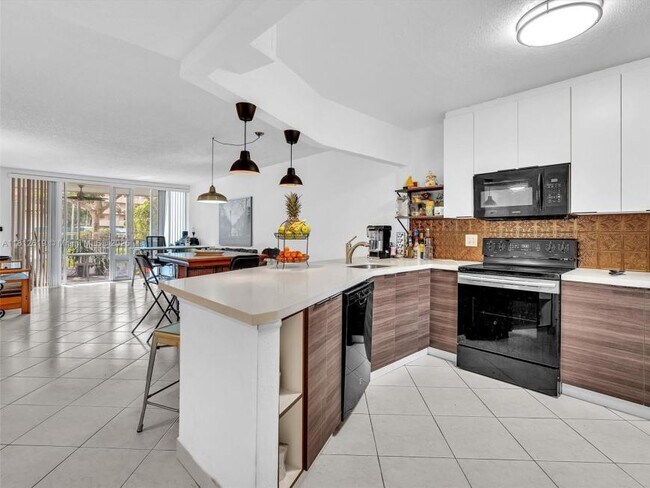 Primary Photo - 2 bedroom in North Miami Beach FL 33179