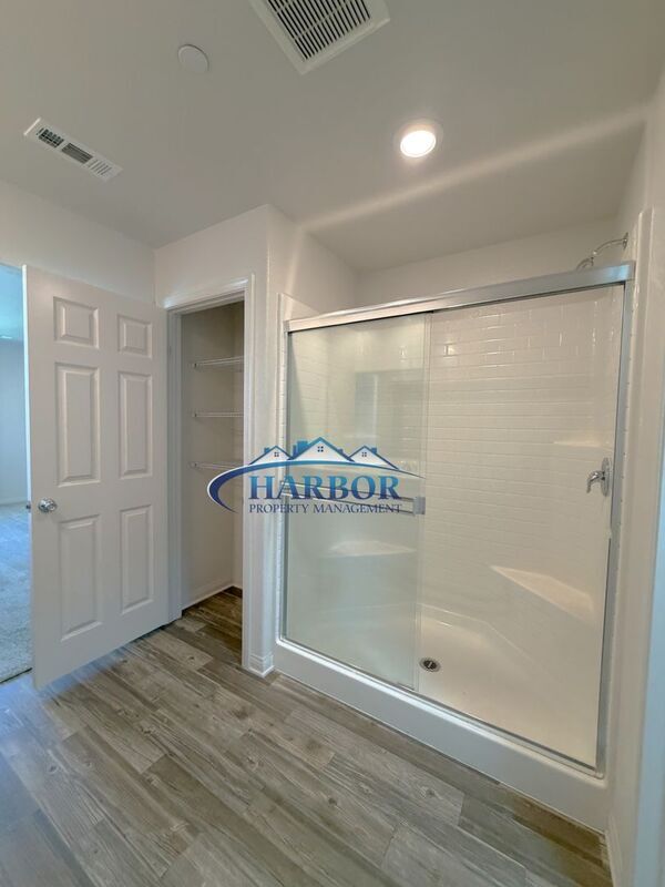 Building Photo - 1215 Canoe Ln