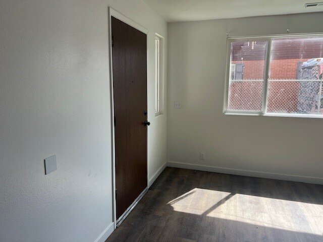 Building Photo - 7426 Launa Dr