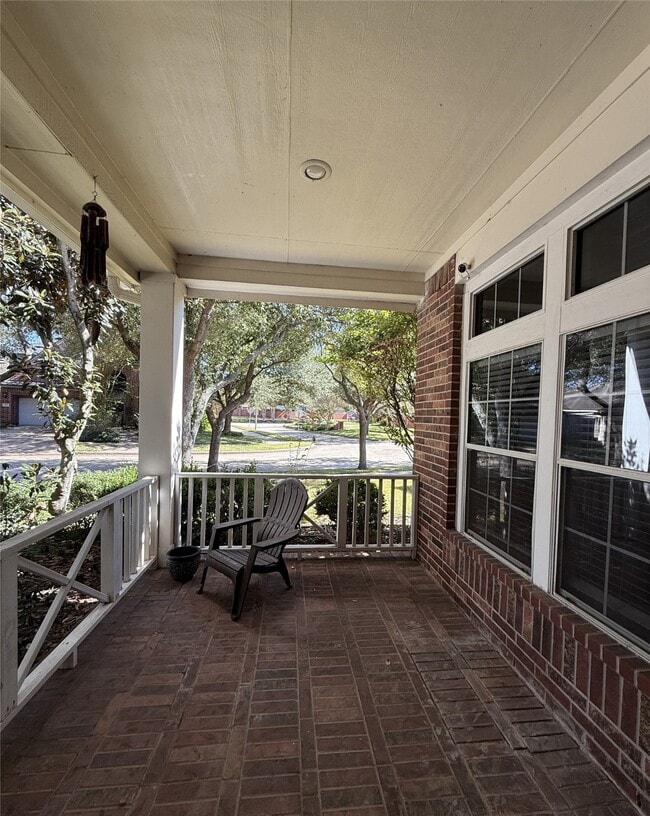 Building Photo - 814 Spring Mist Ct