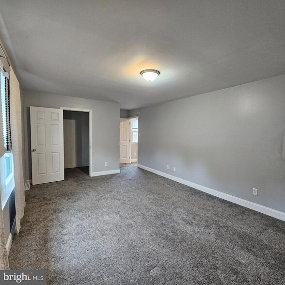 Building Photo - 1565 S Main Rd