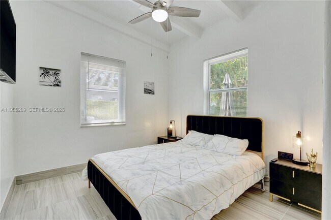 Building Photo - 1205 NW 3rd Ave