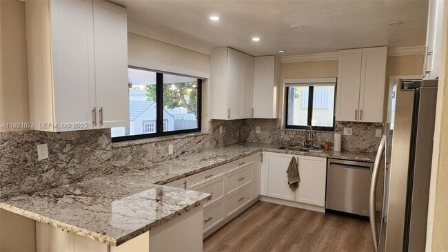 Building Photo - 8010 SW 16th St