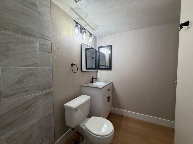 Building Photo - 3110 Sweet Clover St