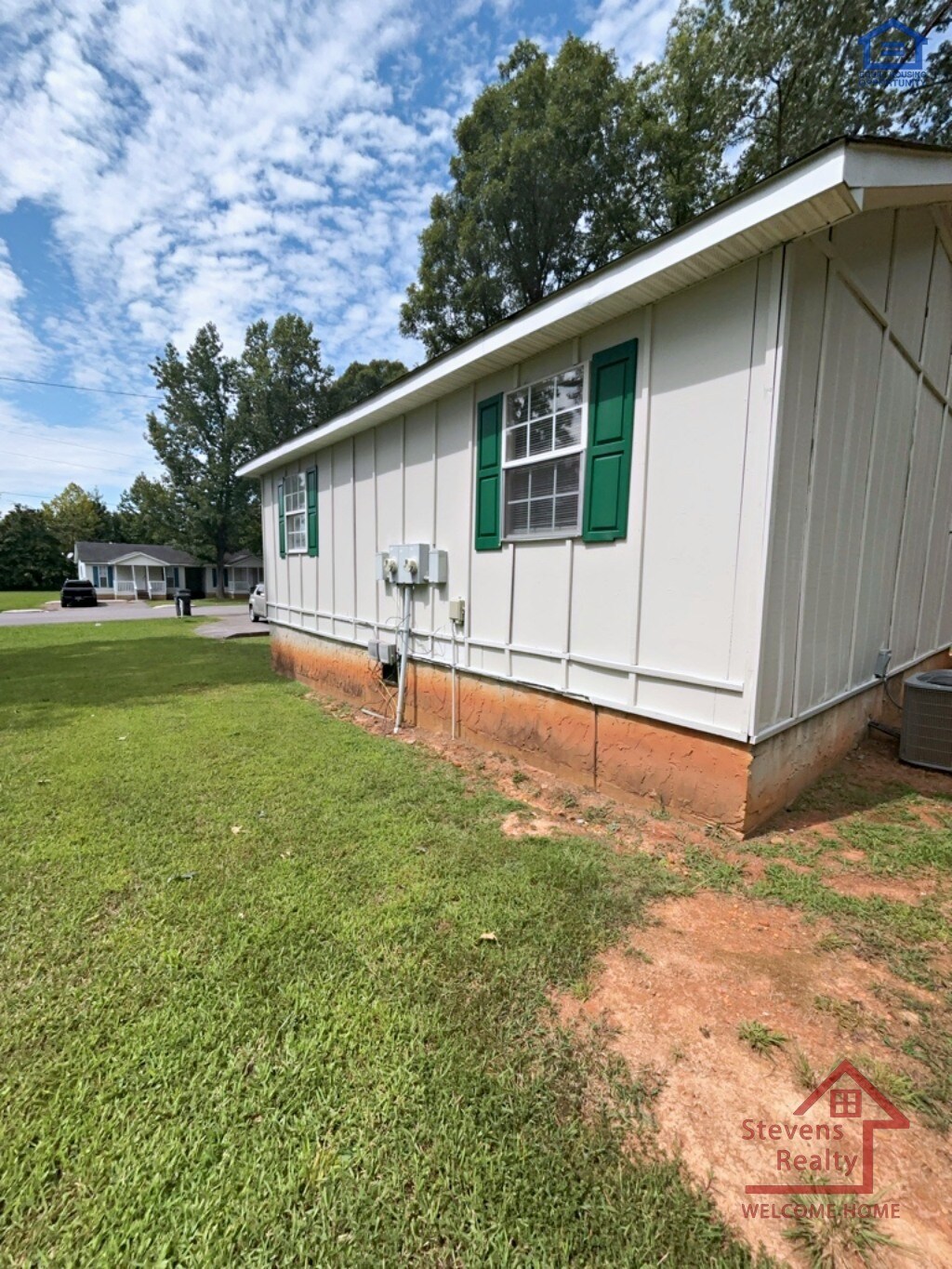 Building Photo - 173 Bybee Woods Dr