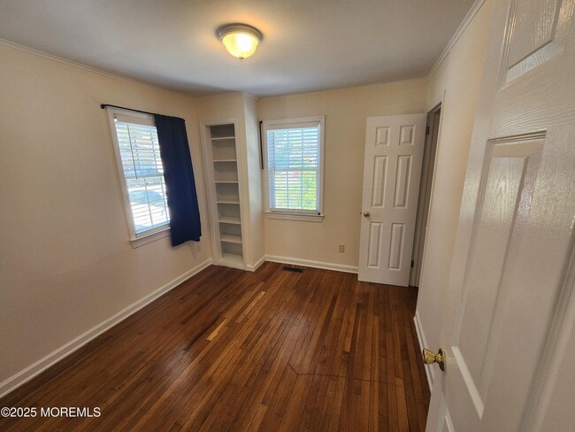 Building Photo - 21 Coolidge Dr