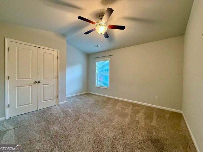 Building Photo - 5115 Breezewood Cir