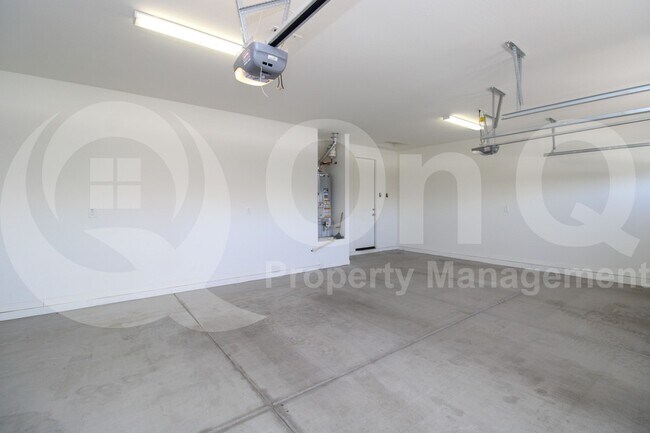 Building Photo - 16090 W Shaw Butte Dr