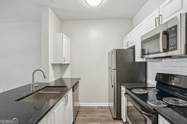 Building Photo - 405 Philip Blvd