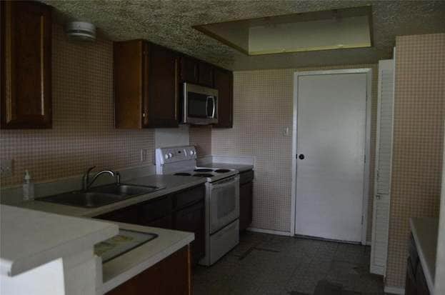 Building Photo - 4929 Meadow Pl Dr