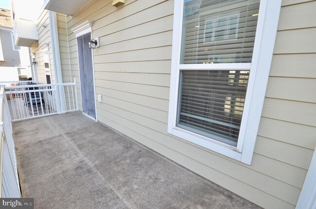 Building Photo - 3053 Waterloo Ln