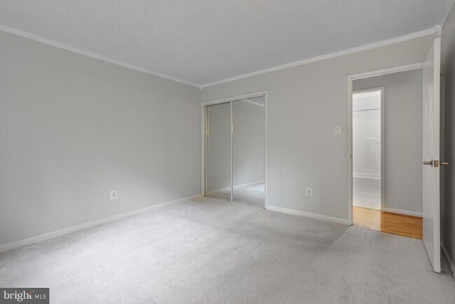 Building Photo - 1730 Arlington Blvd