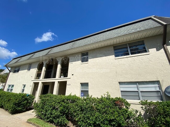 Building Photo - 623 E San Sebastian Ct