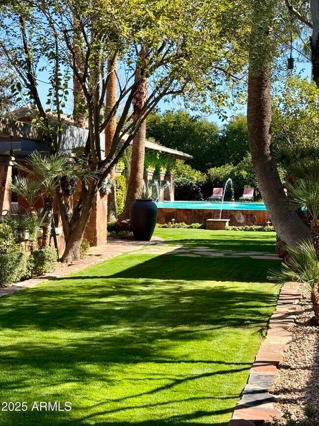 Building Photo - 3452 E Jaeger Cir