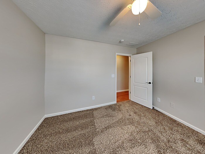 Building Photo - 486 Astoria Way