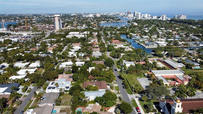 Building Photo - 1959 SE 25th Ave