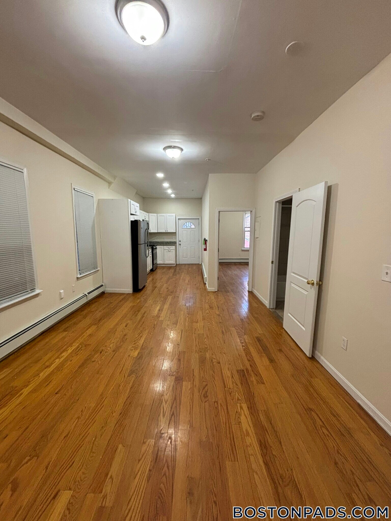 Building Photo - 16 Chelsea St