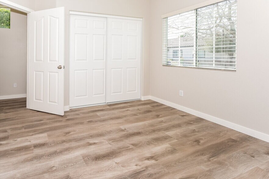 Building Photo - 1408 Logan Valley Ln