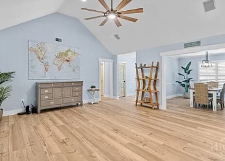 Building Photo - 115 E Coquena Cir