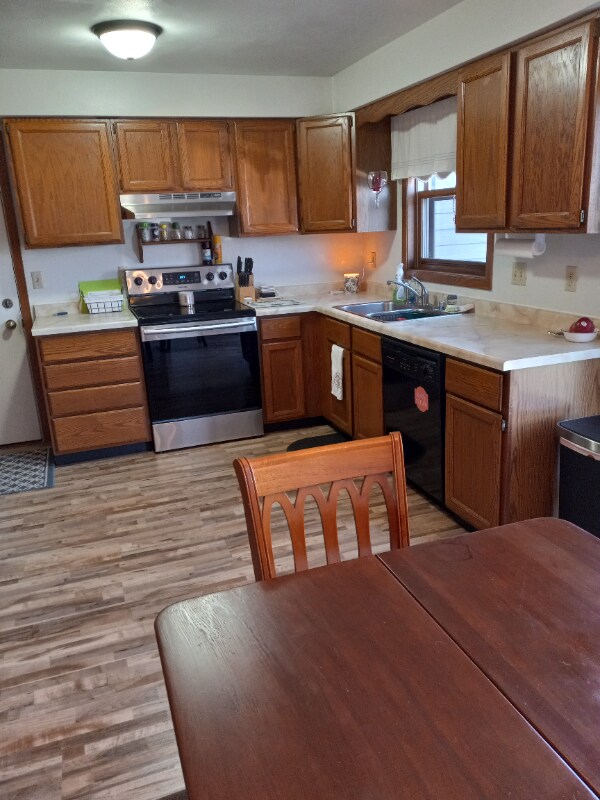 Building Photo - 1242 Primrose Ln