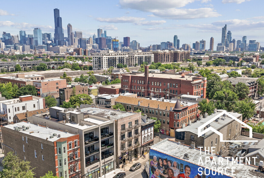 Building Photo - 1112 W 18th St