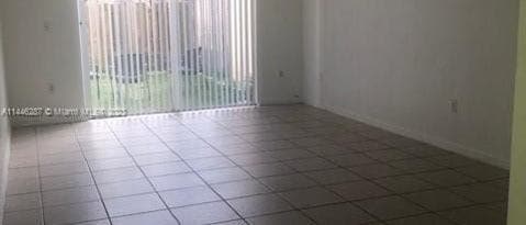 Building Photo - 638 E Mowry Ct