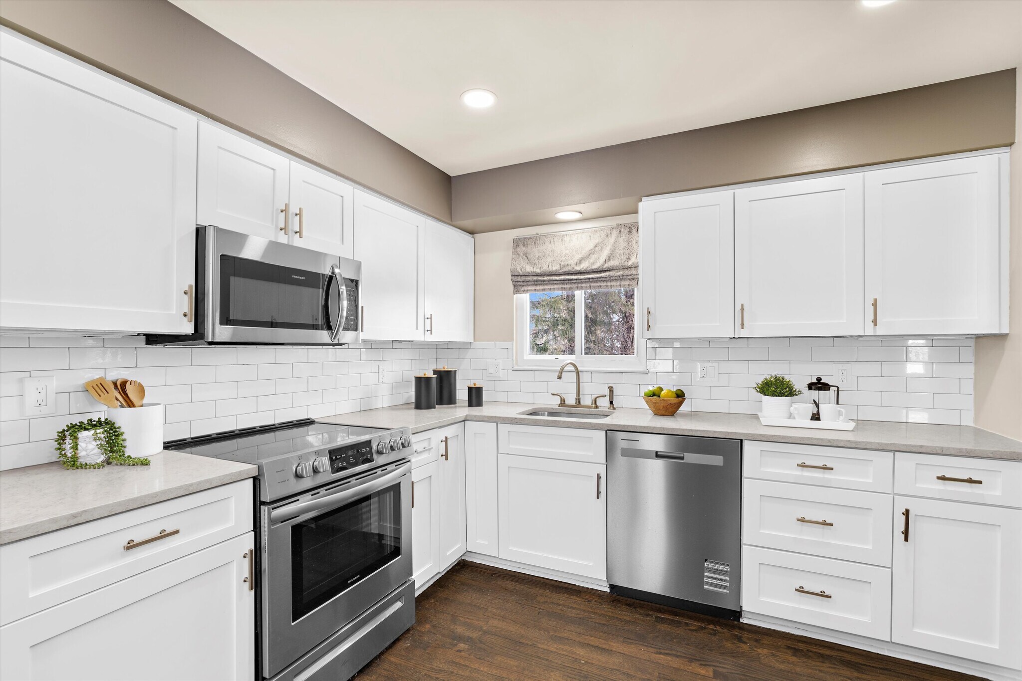 Building Photo - 10747 Evening Wind Ct