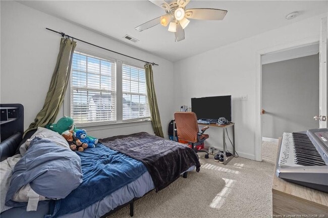 Building Photo - 3825 Barnsdale Dr