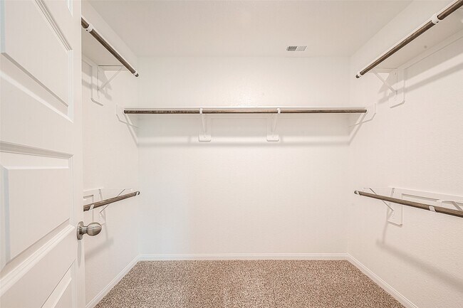 Building Photo - 2335 Tavo Trails Dr
