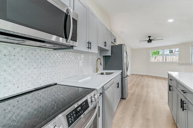 Building Photo - 190 Tarpon Rd