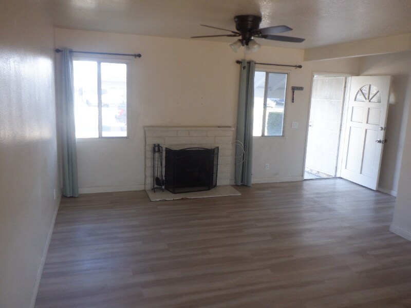 Building Photo - 8853 Stardust Ln