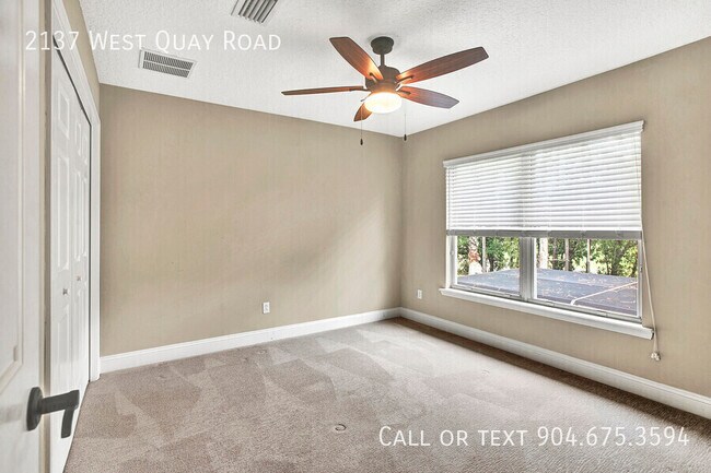 Building Photo - 2137 W Quay Rd