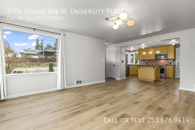 Building Photo - 3304 Louise Ave W