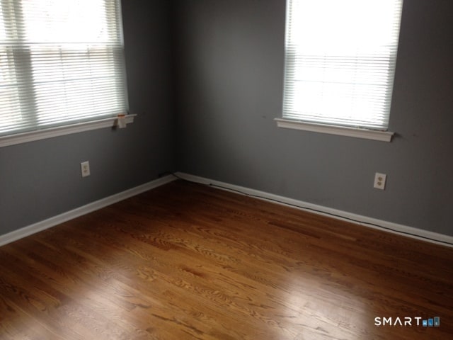 Building Photo - 235 Red Oak Ln