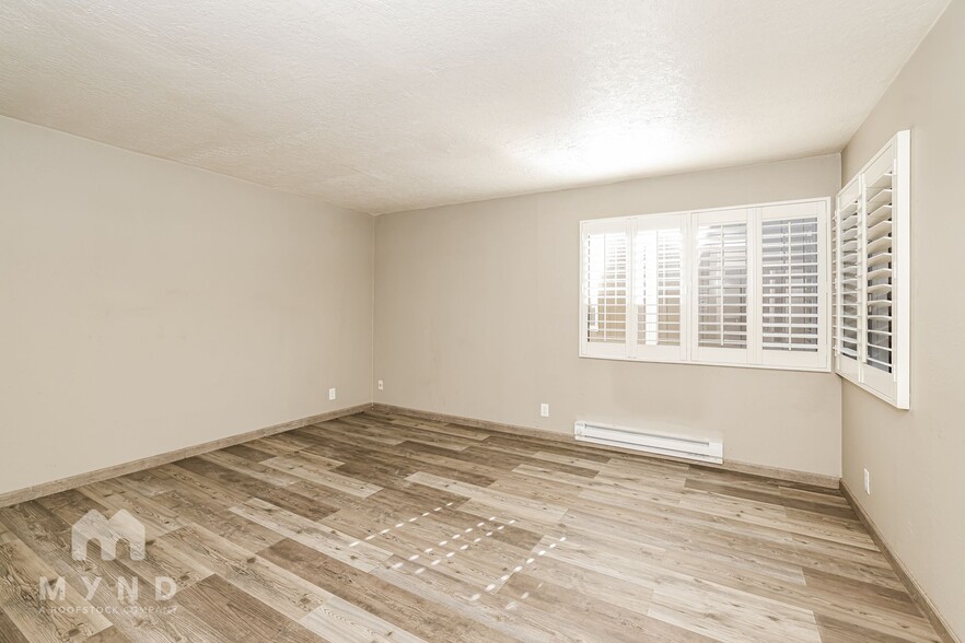 Building Photo - 5400 Mountain Blvd