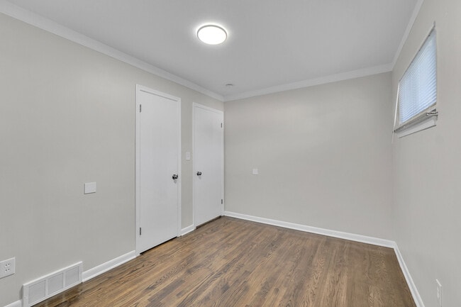 Building Photo - 31611 Lonnie Blvd