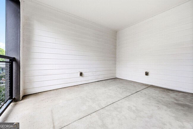 Building Photo - 395 Pratt Dr SE