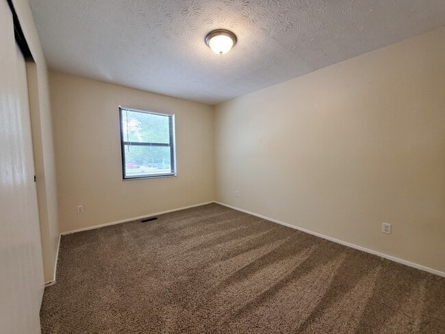 Building Photo - 3157 Millbury Ave