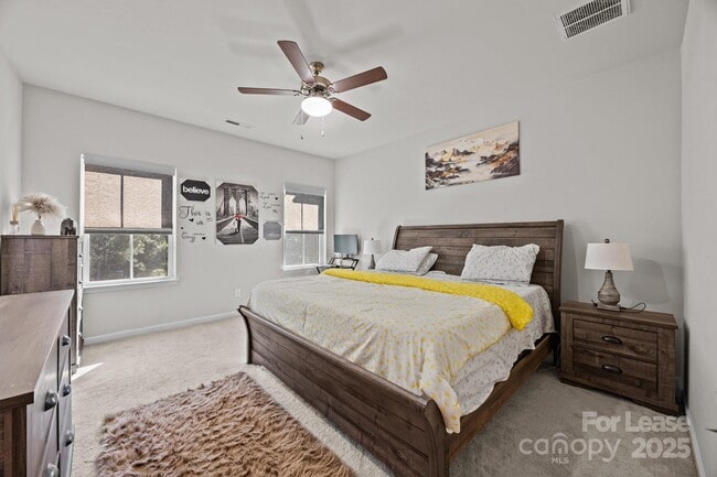 Building Photo - 2665 Grantham Place Dr