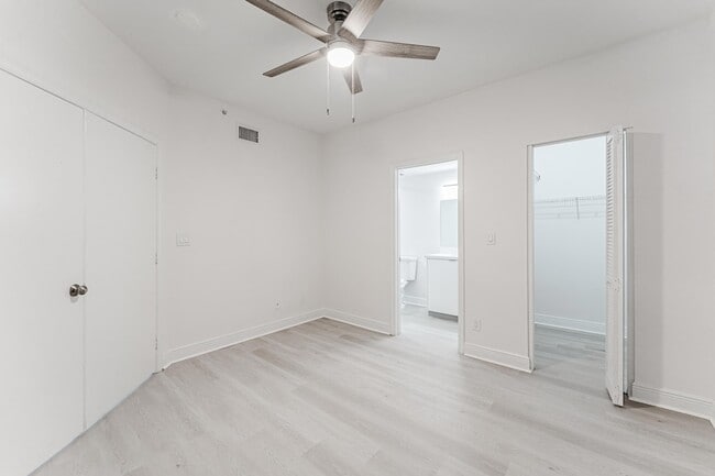 Building Photo - 20889 St Andrews Blvd