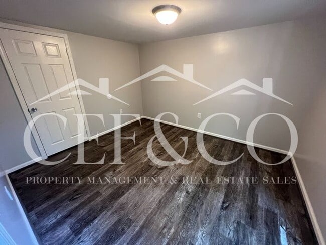 Building Photo - 1 Windward Peak Ct