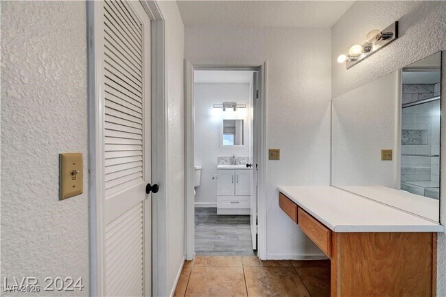 Building Photo - 8061 Draco Cir