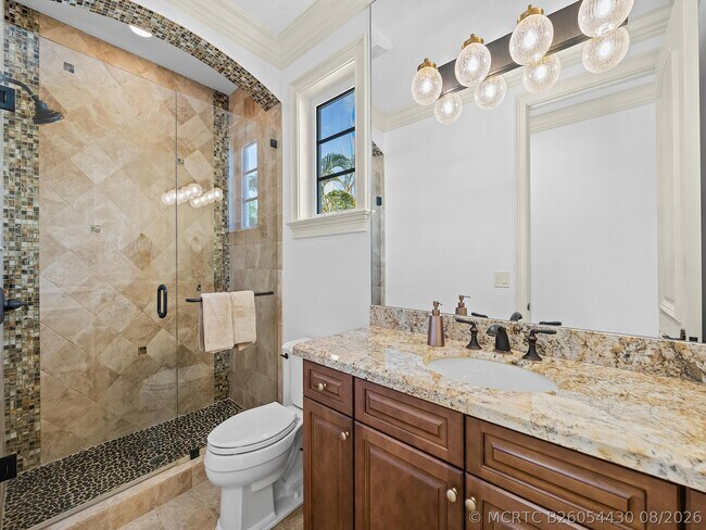 Building Photo - 639 Middle River Dr