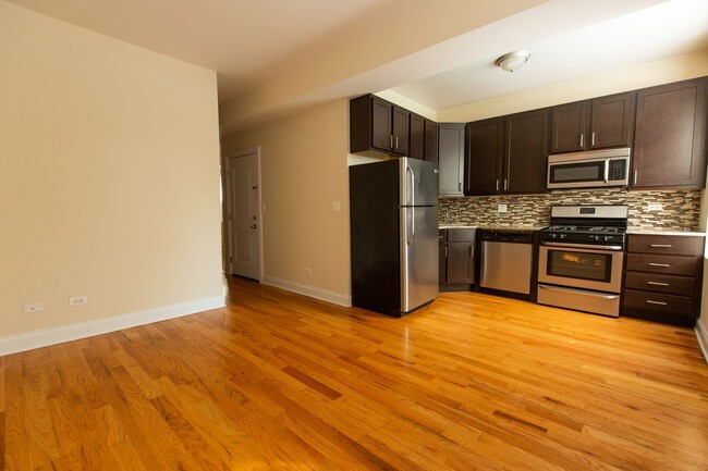 Building Photo - 2222 W Belden Ave