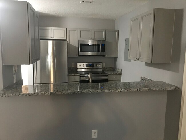 Building Photo - 1511 Graduate Ln