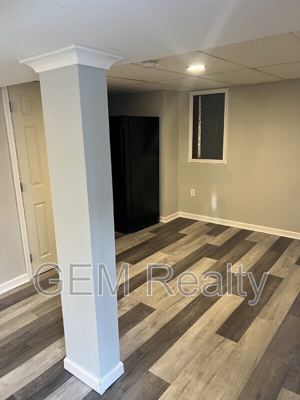 Building Photo - 9248 Kings Hwy