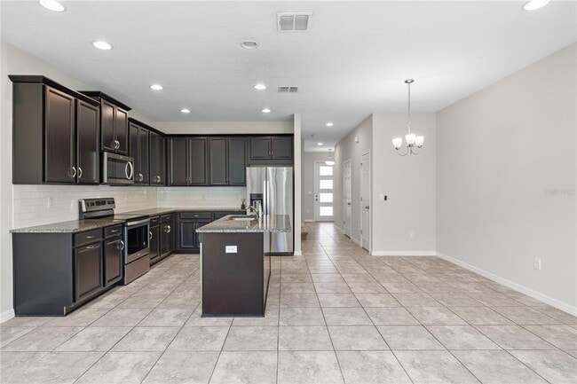 Building Photo - 8019 Glenlloyd Ave