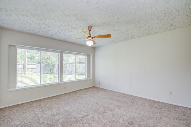 Building Photo - 13510 N Peachfield Cir